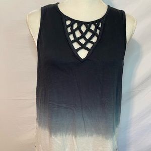 🍍🍍New! Montrez ombré criss cross tank